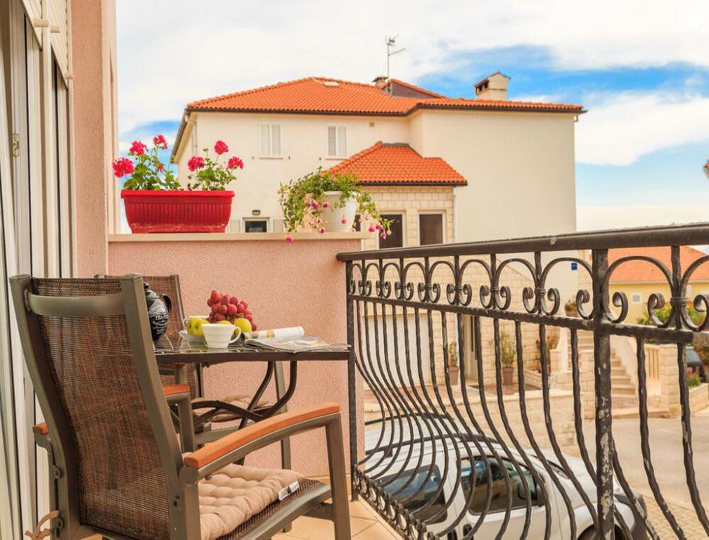 Apartment La E Bella